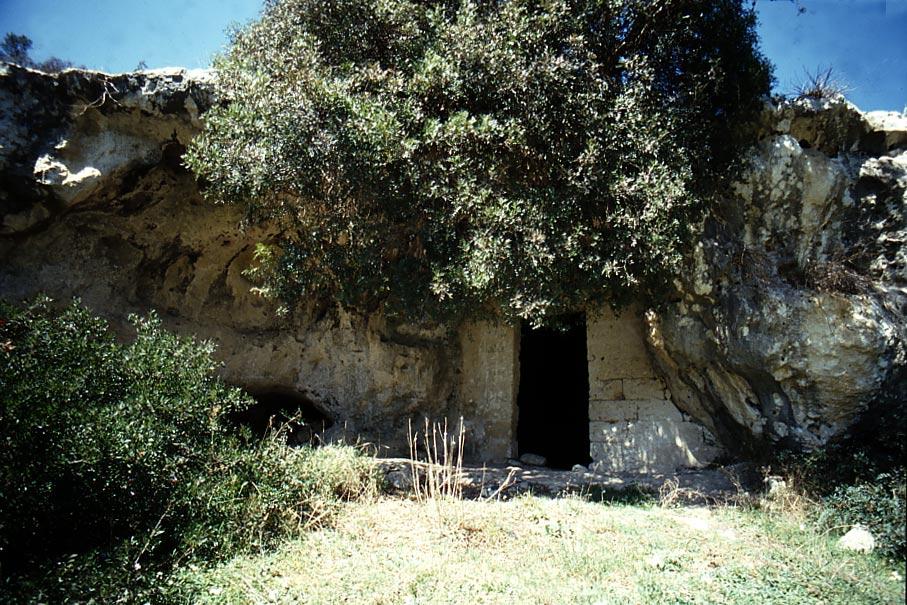 Grottaglie-riggio3.jpg - Grottaglie- Gravina di Riggio (la casa di Ennio)